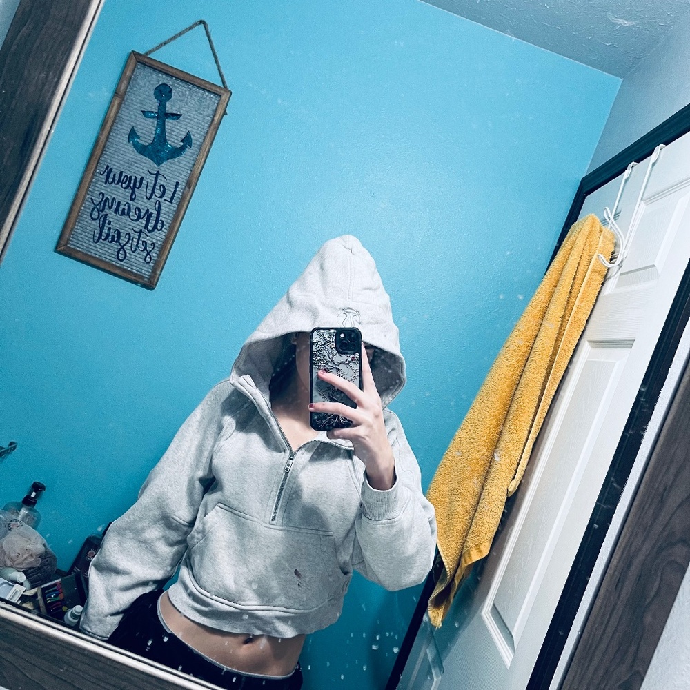 Lululemon Cropped Hoodie